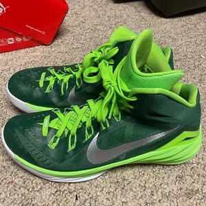 nike basketball shoes